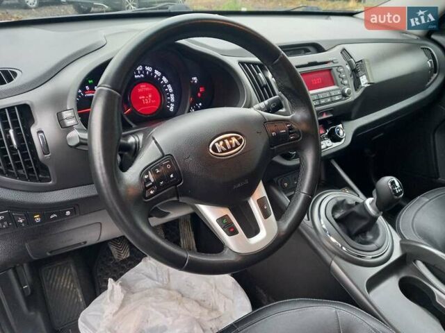 Серый Киа Sportage, объемом двигателя 1.7 л и пробегом 224 тыс. км за 11900 $, фото 76 на Automoto.ua