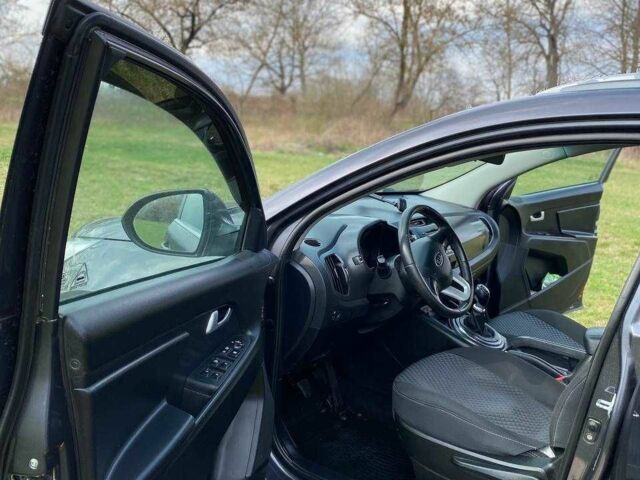 Сірий Кіа Sportage, об'ємом двигуна 1.7 л та пробігом 175 тис. км за 11600 $, фото 11 на Automoto.ua