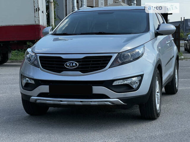 Сірий Кіа Sportage, об'ємом двигуна 1.69 л та пробігом 188 тис. км за 13850 $, фото 3 на Automoto.ua