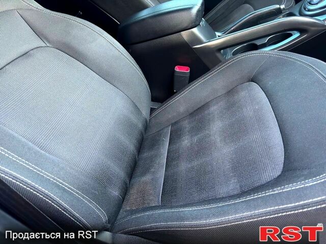 Сірий Кіа Sportage, об'ємом двигуна 2 л та пробігом 140 тис. км за 11980 $, фото 5 на Automoto.ua