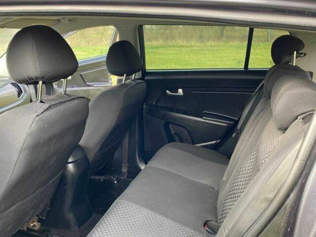 Сірий Кіа Sportage, об'ємом двигуна 1.7 л та пробігом 175 тис. км за 11600 $, фото 12 на Automoto.ua