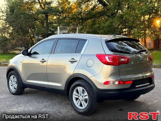 Сірий Кіа Sportage, об'ємом двигуна 2 л та пробігом 140 тис. км за 11980 $, фото 1 на Automoto.ua