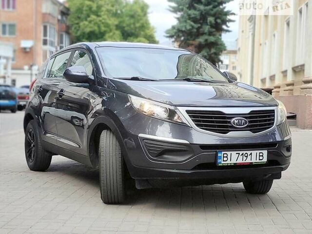 Серый Киа Sportage, объемом двигателя 1.69 л и пробегом 200 тыс. км за 12500 $, фото 4 на Automoto.ua