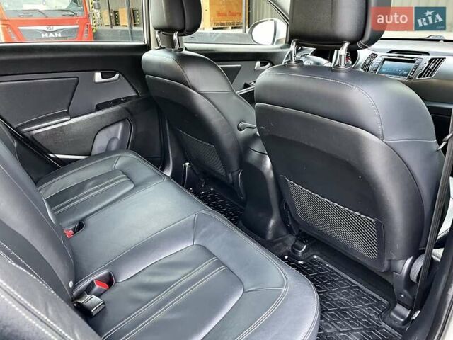 Серый Киа Sportage, объемом двигателя 2 л и пробегом 246 тыс. км за 12999 $, фото 77 на Automoto.ua