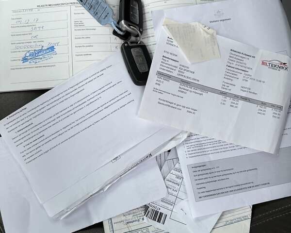 Серый Киа Sportage, объемом двигателя 2 л и пробегом 192 тыс. км за 14000 $, фото 24 на Automoto.ua