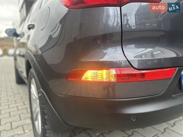 Сірий Кіа Sportage, об'ємом двигуна 2 л та пробігом 185 тис. км за 13399 $, фото 54 на Automoto.ua