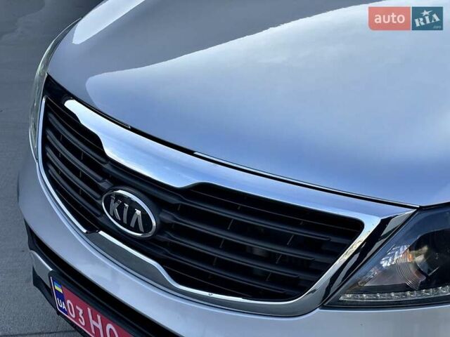 Серый Киа Sportage, объемом двигателя 2 л и пробегом 246 тыс. км за 12999 $, фото 11 на Automoto.ua