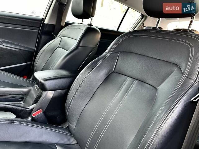 Серый Киа Sportage, объемом двигателя 2 л и пробегом 246 тыс. км за 12999 $, фото 53 на Automoto.ua