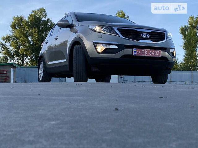 Серый Киа Sportage, объемом двигателя 1.7 л и пробегом 101 тыс. км за 12990 $, фото 201 на Automoto.ua