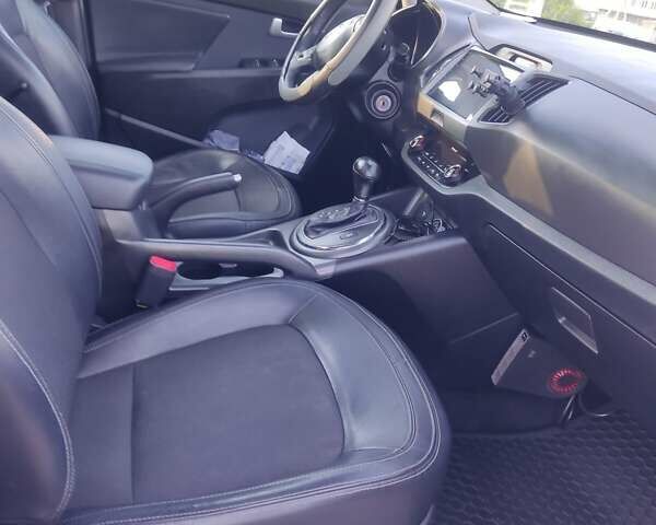 Серый Киа Sportage, объемом двигателя 2 л и пробегом 182 тыс. км за 14650 $, фото 9 на Automoto.ua