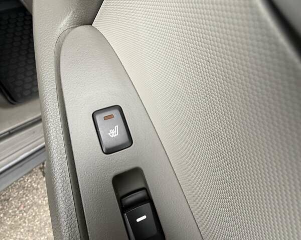 Серый Киа Sportage, объемом двигателя 2 л и пробегом 192 тыс. км за 14000 $, фото 17 на Automoto.ua