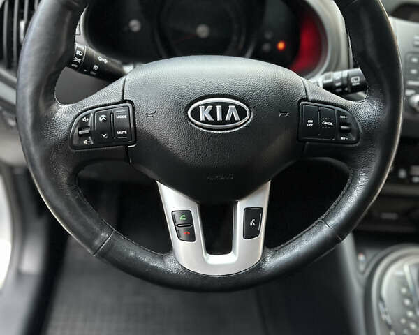 Серый Киа Sportage, объемом двигателя 1.98 л и пробегом 265 тыс. км за 13800 $, фото 10 на Automoto.ua