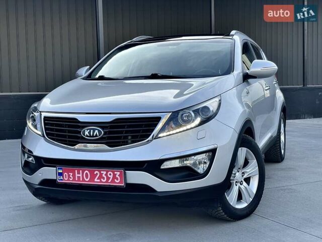 Серый Киа Sportage, объемом двигателя 2 л и пробегом 246 тыс. км за 12999 $, фото 2 на Automoto.ua