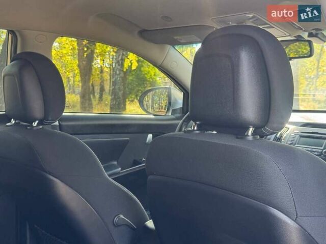 Сірий Кіа Sportage, об'ємом двигуна 2 л та пробігом 142 тис. км за 11450 $, фото 37 на Automoto.ua