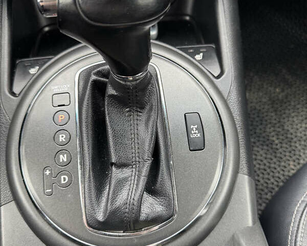 Сірий Кіа Sportage, об'ємом двигуна 2 л та пробігом 258 тис. км за 14800 $, фото 3 на Automoto.ua