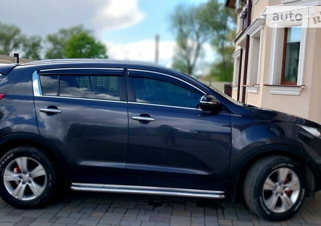 Сірий Кіа Sportage, об'ємом двигуна 1.7 л та пробігом 116 тис. км за 14300 $, фото 2 на Automoto.ua