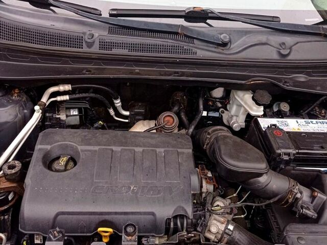 Серый Киа Sportage, объемом двигателя 1.7 л и пробегом 151 тыс. км за 11000 $, фото 7 на Automoto.ua