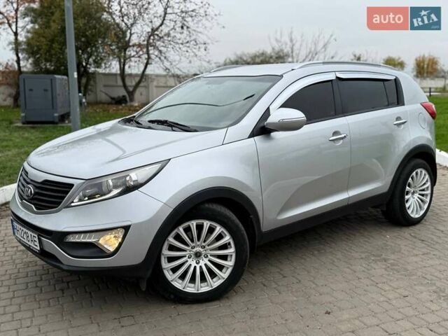 Серый Киа Sportage, объемом двигателя 2 л и пробегом 198 тыс. км за 13600 $, фото 2 на Automoto.ua