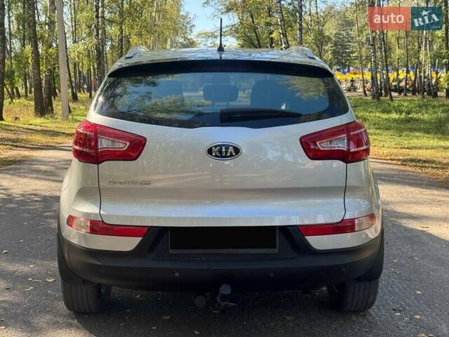 Сірий Кіа Sportage, об'ємом двигуна 2 л та пробігом 142 тис. км за 11450 $, фото 13 на Automoto.ua