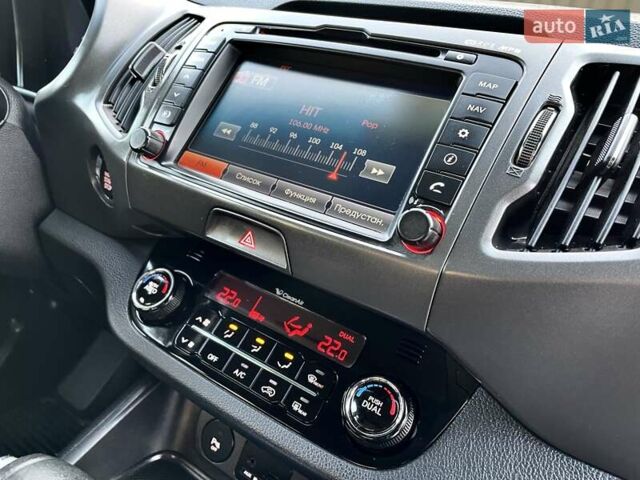 Серый Киа Sportage, объемом двигателя 2 л и пробегом 246 тыс. км за 12999 $, фото 69 на Automoto.ua