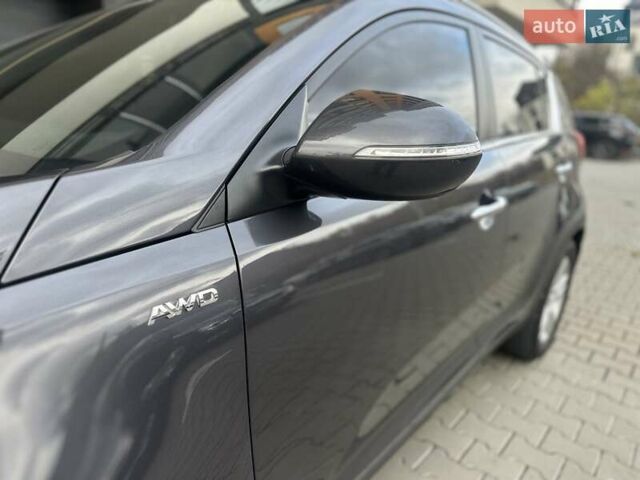 Сірий Кіа Sportage, об'ємом двигуна 2 л та пробігом 185 тис. км за 13399 $, фото 27 на Automoto.ua