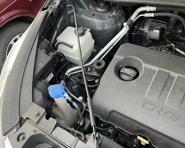 Сірий Кіа Sportage, об'ємом двигуна 1.7 л та пробігом 159 тис. км за 12950 $, фото 13 на Automoto.ua