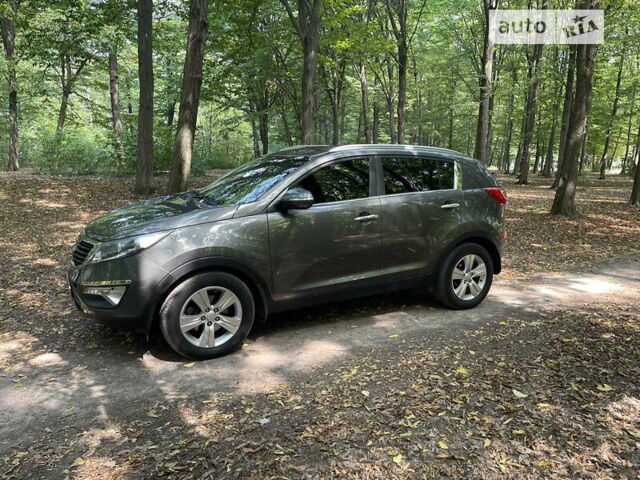 Серый Киа Sportage, объемом двигателя 1.7 л и пробегом 243 тыс. км за 12400 $, фото 5 на Automoto.ua