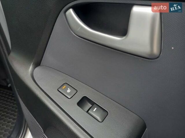 Серый Киа Sportage, объемом двигателя 1.7 л и пробегом 224 тыс. км за 11900 $, фото 37 на Automoto.ua