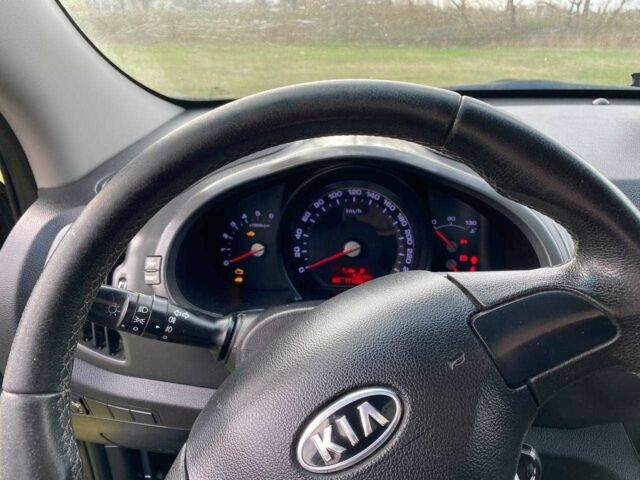 Сірий Кіа Sportage, об'ємом двигуна 1.7 л та пробігом 175 тис. км за 11600 $, фото 9 на Automoto.ua