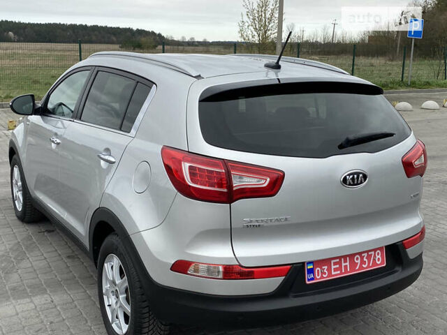 Сірий Кіа Sportage, об'ємом двигуна 2 л та пробігом 224 тис. км за 14700 $, фото 18 на Automoto.ua