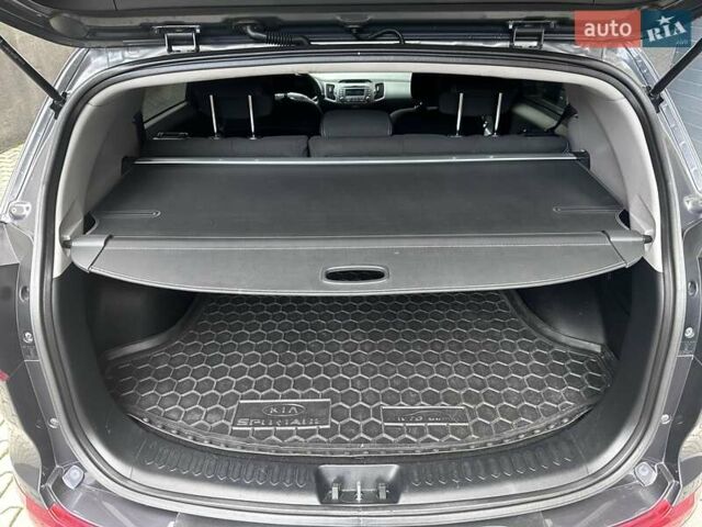 Сірий Кіа Sportage, об'ємом двигуна 2 л та пробігом 185 тис. км за 13399 $, фото 67 на Automoto.ua