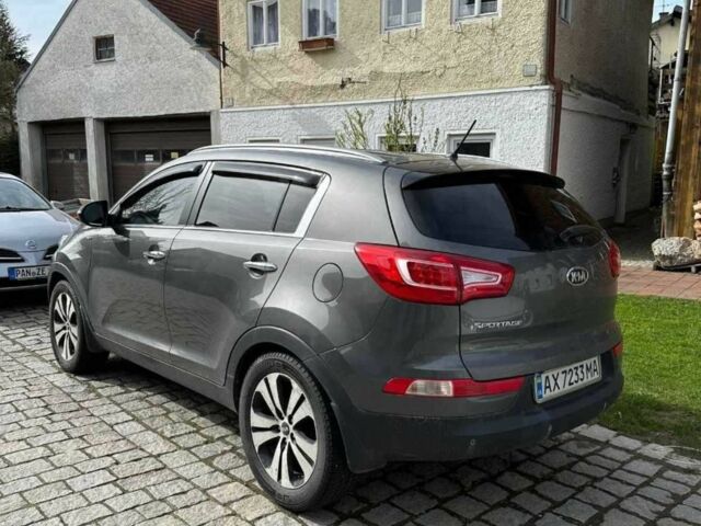 Серый Киа Sportage, объемом двигателя 2 л и пробегом 99 тыс. км за 14600 $, фото 4 на Automoto.ua