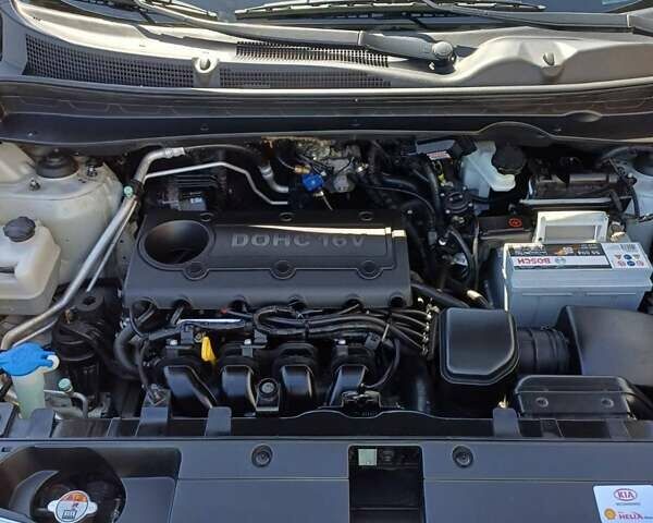 Серый Киа Sportage, объемом двигателя 2 л и пробегом 74 тыс. км за 15999 $, фото 20 на Automoto.ua