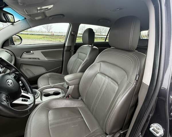 Серый Киа Sportage, объемом двигателя 2 л и пробегом 192 тыс. км за 14000 $, фото 15 на Automoto.ua