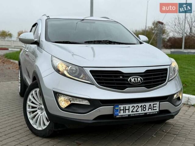 Серый Киа Sportage, объемом двигателя 2 л и пробегом 198 тыс. км за 13600 $, фото 1 на Automoto.ua