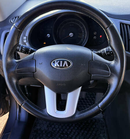 Серый Киа Sportage, объемом двигателя 1.69 л и пробегом 115 тыс. км за 12500 $, фото 18 на Automoto.ua