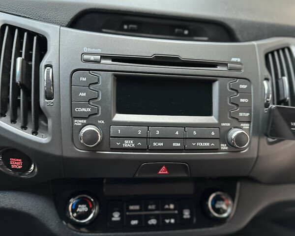 Серый Киа Sportage, объемом двигателя 1.98 л и пробегом 265 тыс. км за 13800 $, фото 17 на Automoto.ua