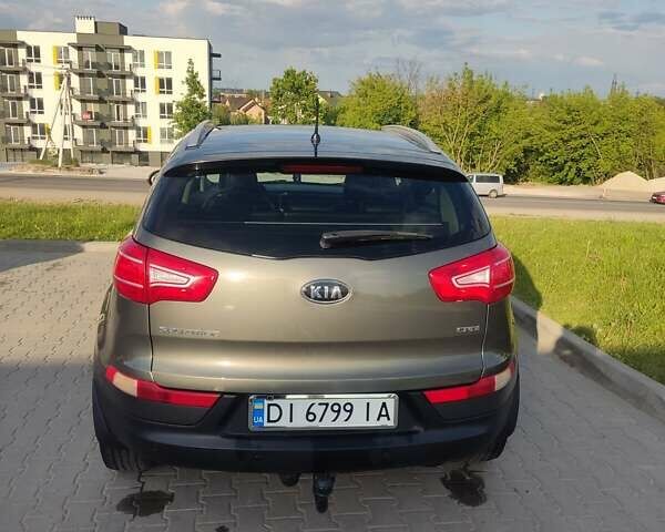 Серый Киа Sportage, объемом двигателя 2 л и пробегом 182 тыс. км за 14650 $, фото 1 на Automoto.ua