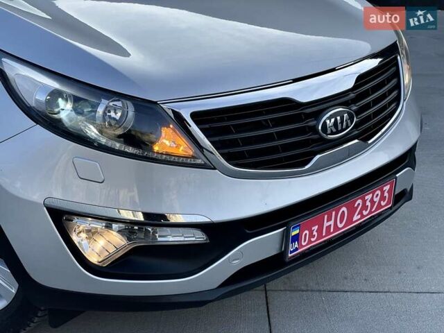 Серый Киа Sportage, объемом двигателя 2 л и пробегом 246 тыс. км за 12999 $, фото 25 на Automoto.ua