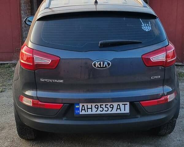 Серый Киа Sportage, объемом двигателя 1.7 л и пробегом 300 тыс. км за 11900 $, фото 7 на Automoto.ua