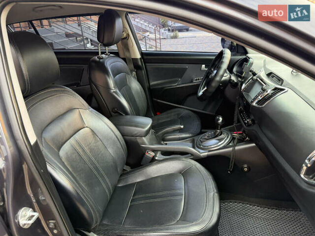 Серый Киа Sportage, объемом двигателя 2 л и пробегом 166 тыс. км за 15999 $, фото 14 на Automoto.ua