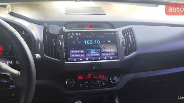 Серый Киа Sportage, объемом двигателя 2 л и пробегом 155 тыс. км за 14000 $, фото 7 на Automoto.ua