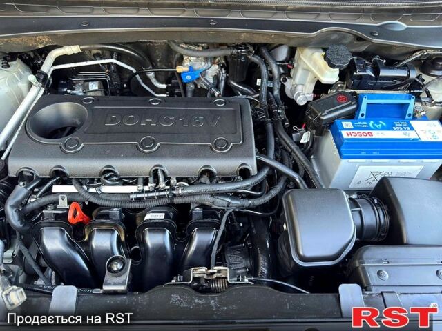 Сірий Кіа Sportage, об'ємом двигуна 2 л та пробігом 140 тис. км за 11980 $, фото 6 на Automoto.ua