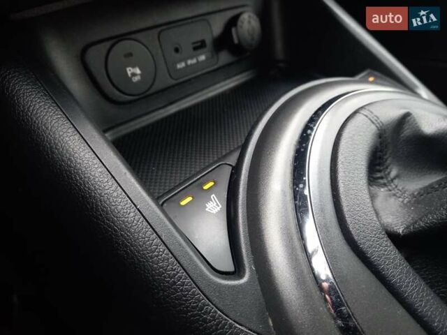 Серый Киа Sportage, объемом двигателя 1.7 л и пробегом 224 тыс. км за 11900 $, фото 4 на Automoto.ua
