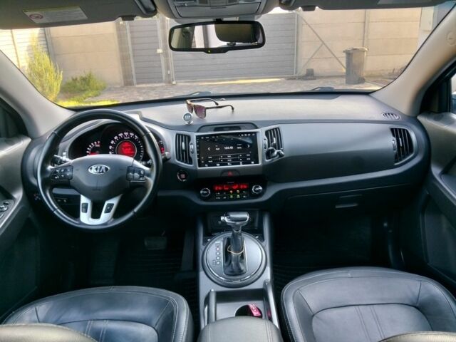 Сірий Кіа Sportage, об'ємом двигуна 2 л та пробігом 228 тис. км за 12400 $, фото 6 на Automoto.ua