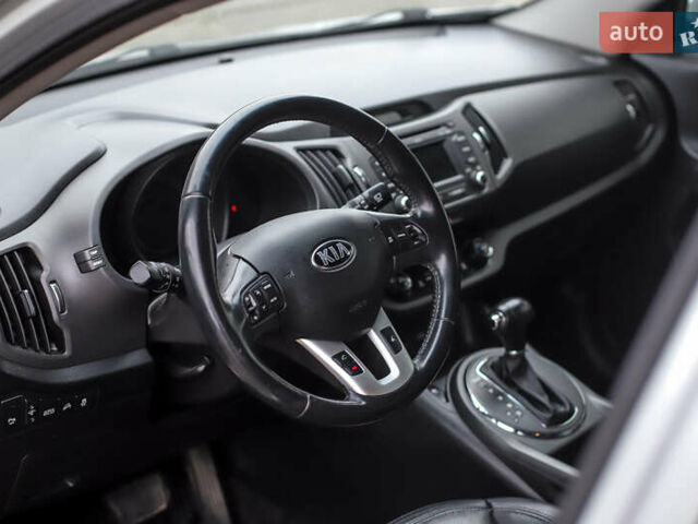 Серый Киа Sportage, объемом двигателя 2 л и пробегом 245 тыс. км за 14500 $, фото 23 на Automoto.ua