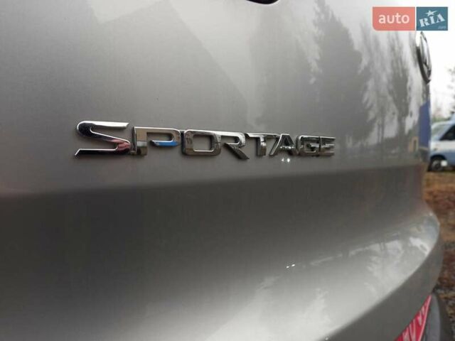 Серый Киа Sportage, объемом двигателя 1.7 л и пробегом 224 тыс. км за 11900 $, фото 48 на Automoto.ua