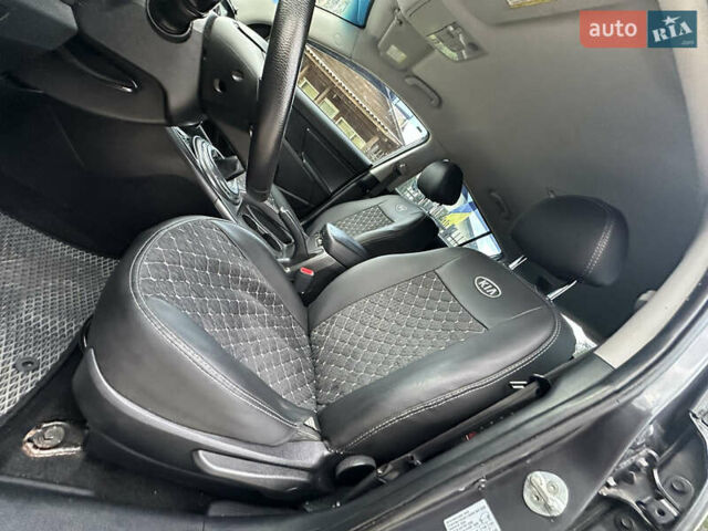 Сірий Кіа Sportage, об'ємом двигуна 1.7 л та пробігом 230 тис. км за 11450 $, фото 32 на Automoto.ua