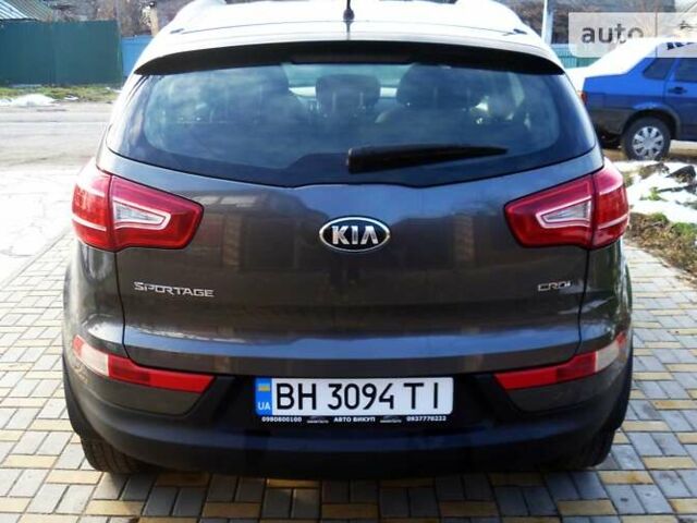 Серый Киа Sportage, объемом двигателя 1.7 л и пробегом 206 тыс. км за 11999 $, фото 4 на Automoto.ua