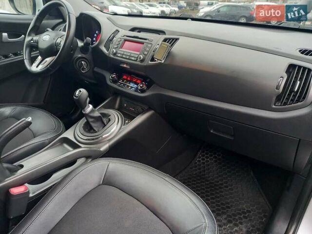 Серый Киа Sportage, объемом двигателя 1.7 л и пробегом 224 тыс. км за 11900 $, фото 35 на Automoto.ua